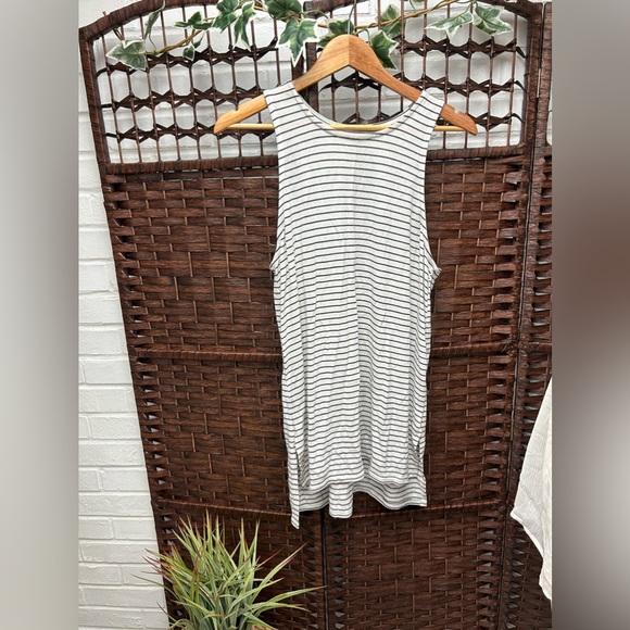 Decree White and Black Striped Shirt Top - Picture 10 of 11